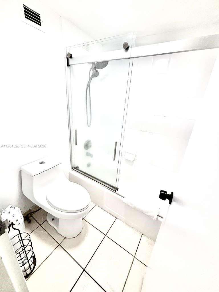 Decoplage Unit #825 | Picture 7