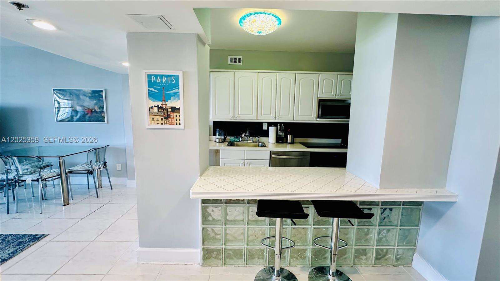 Decoplage Unit #720 | Picture 2