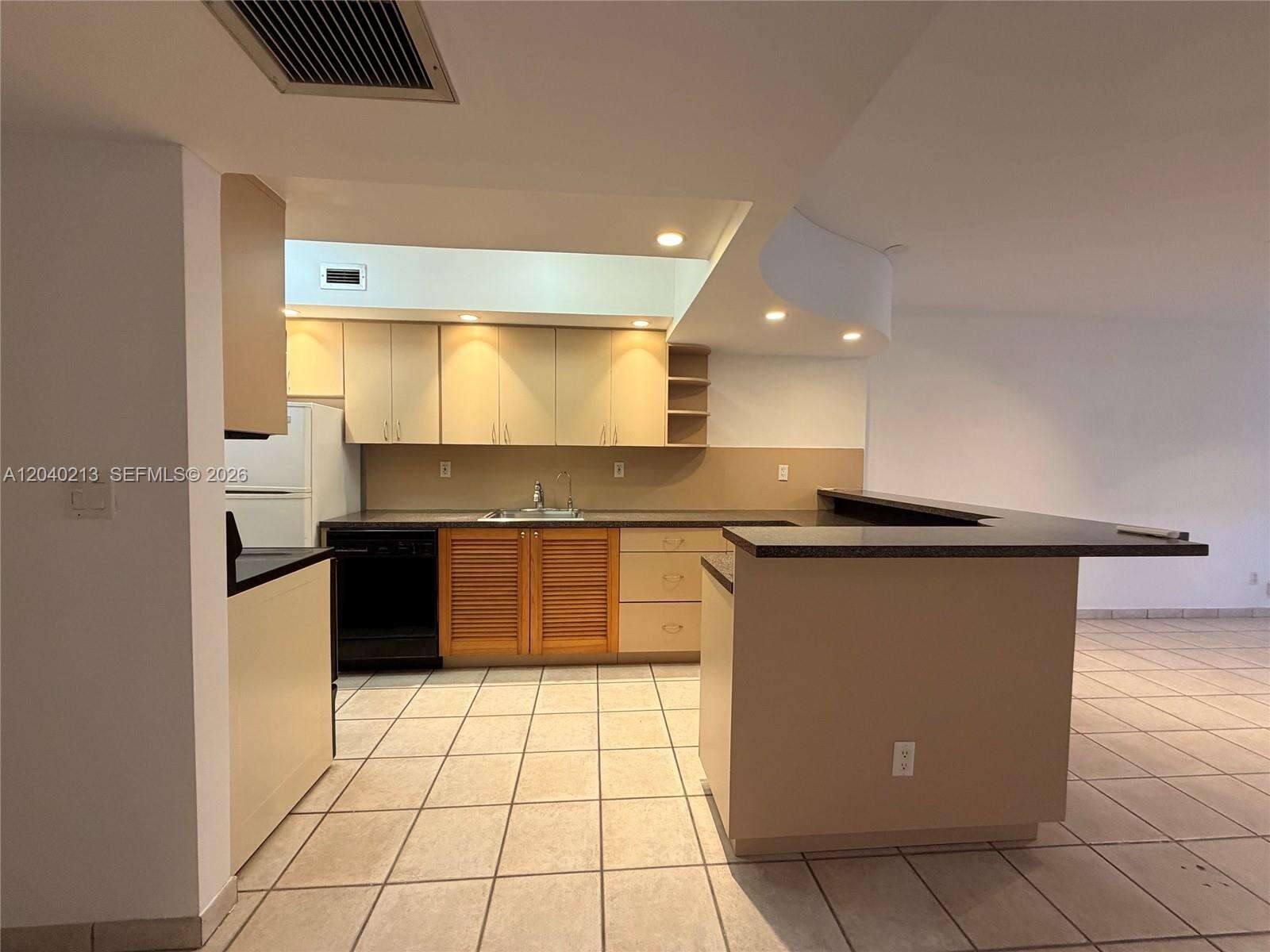 Decoplage Unit #1410 | Picture 15
