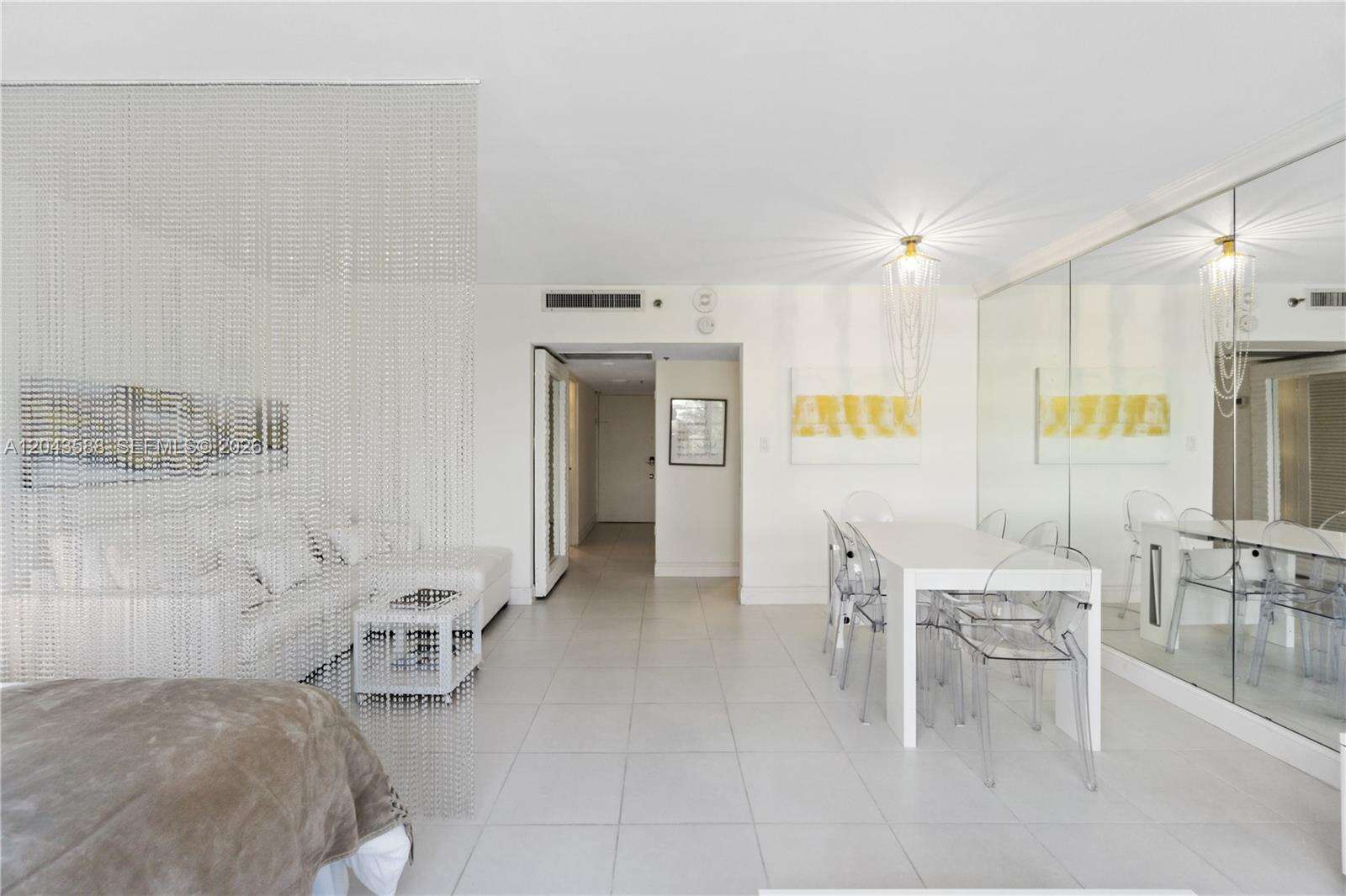 Decoplage Unit #306 | Picture 6