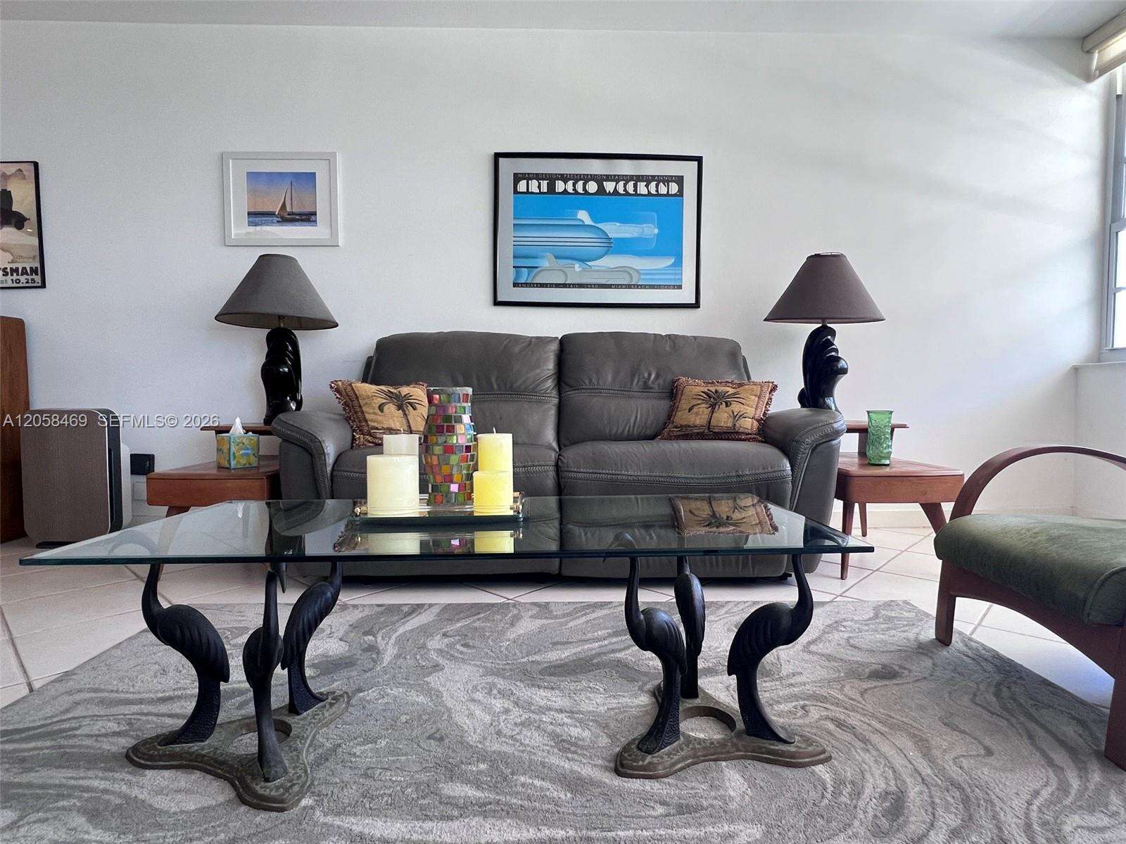 Decoplage Unit #542 | Picture 9