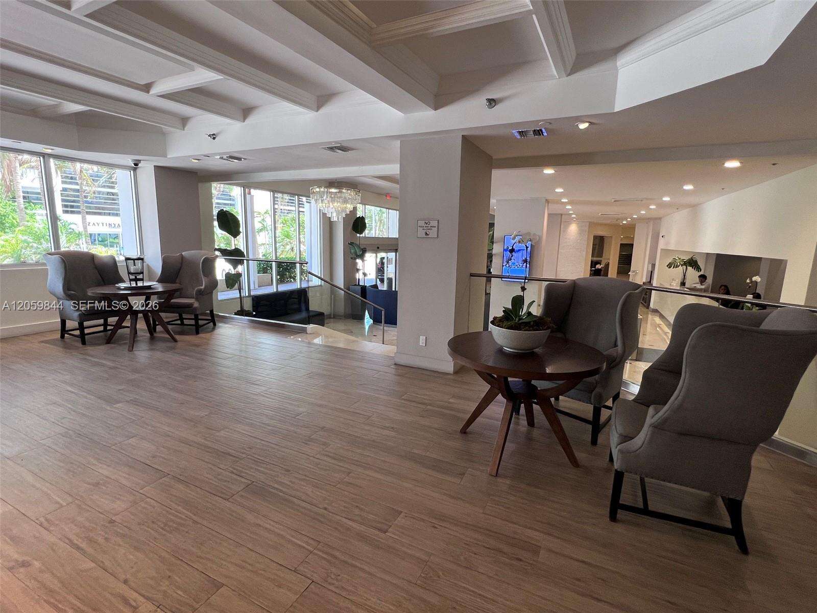 Decoplage Unit #537 | Picture 57
