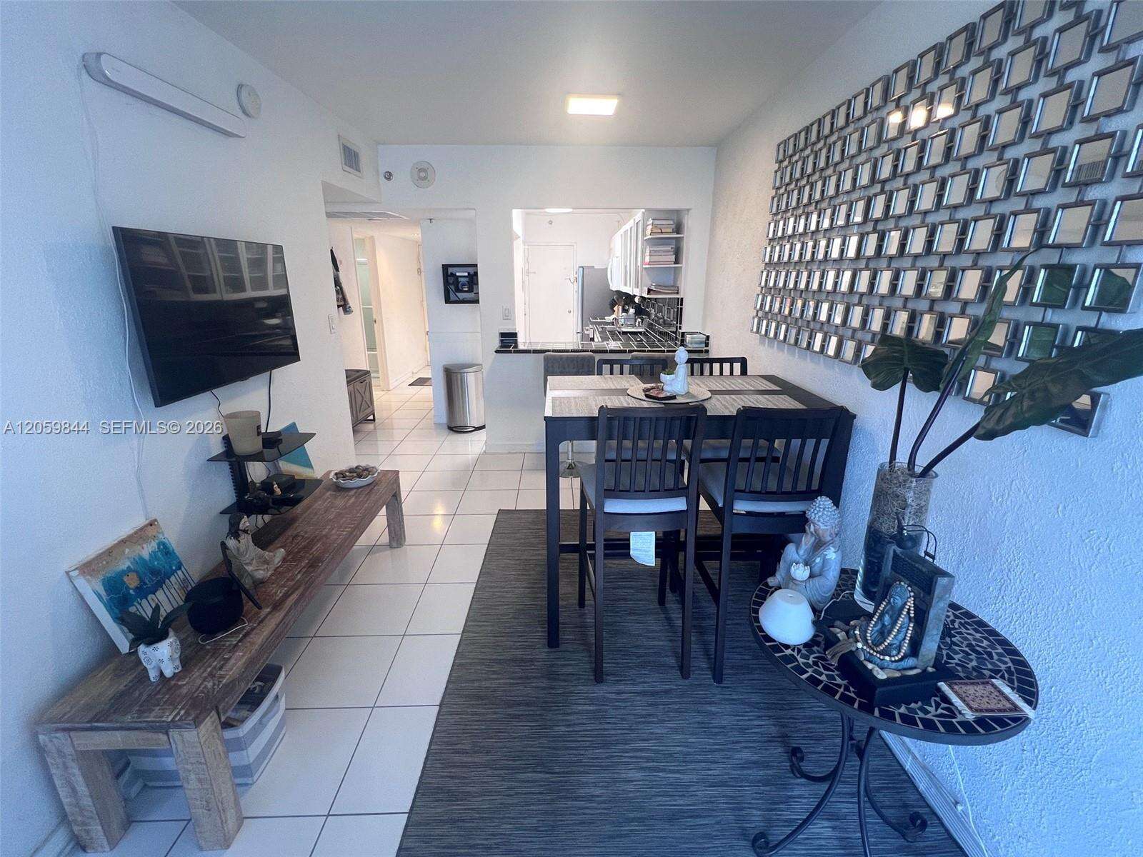 Decoplage Unit #537 | Picture 8