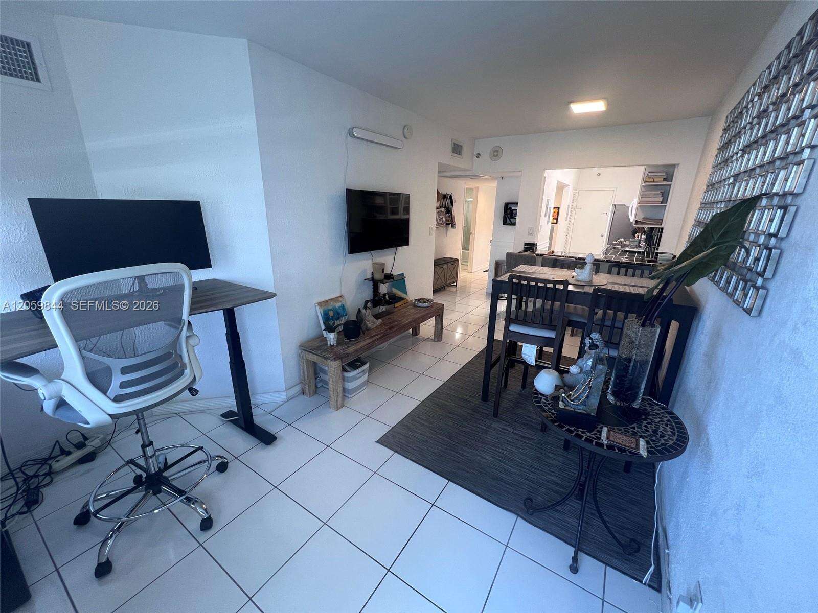 Decoplage Unit #537 | Picture 9