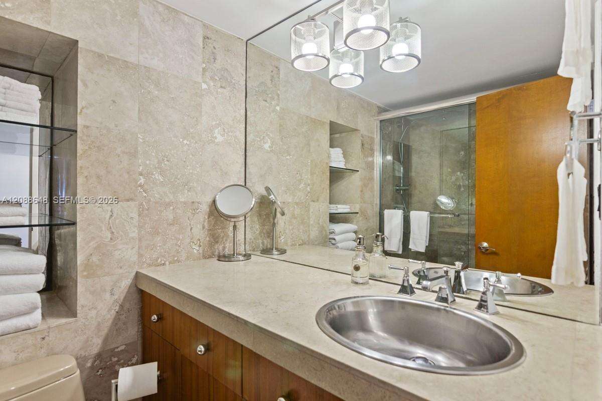 Decoplage Unit #748 | Picture 8
