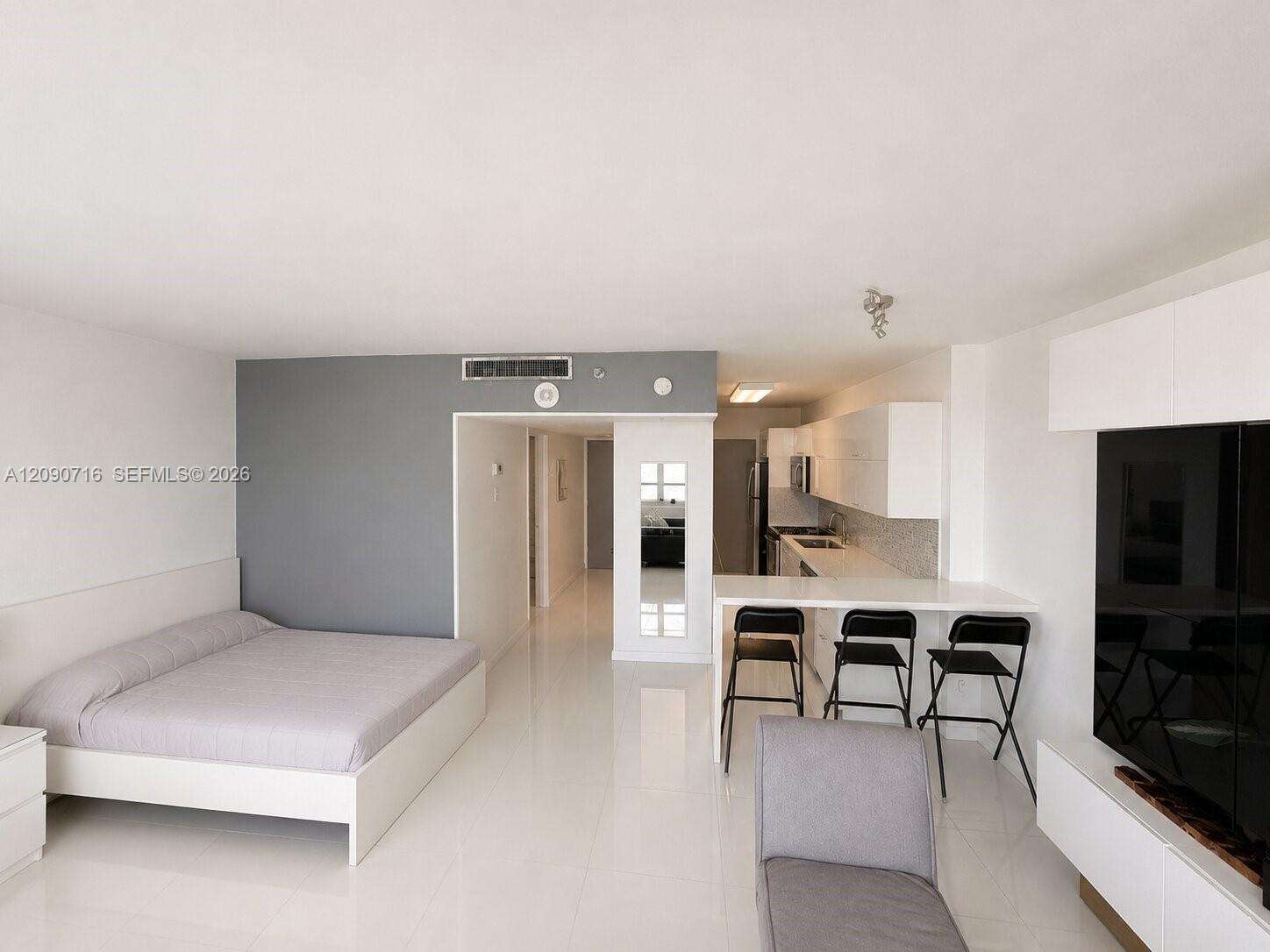 Decoplage Unit #1605 | Picture 2
