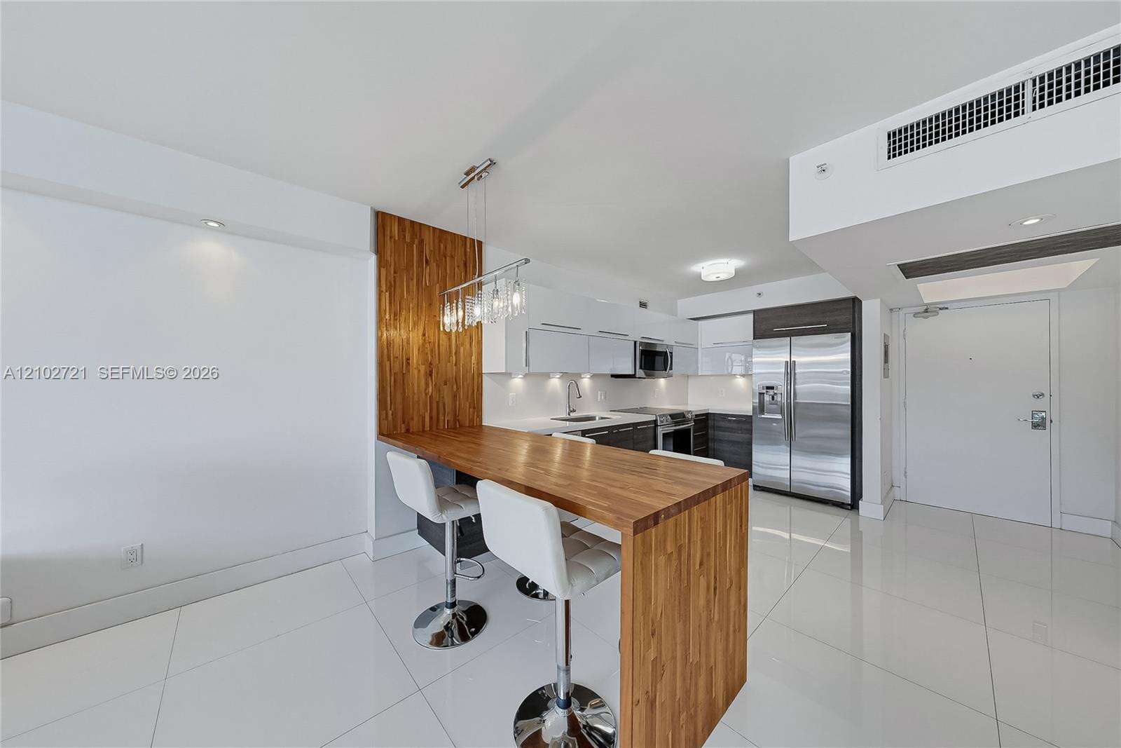 Decoplage Unit #1008 | Picture 13