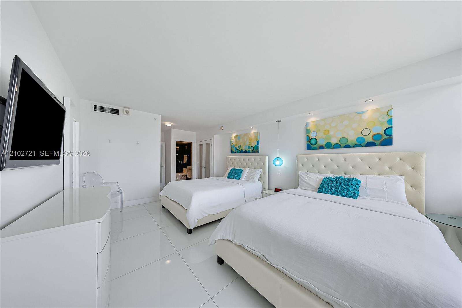 Decoplage Unit #1008 | Picture 8