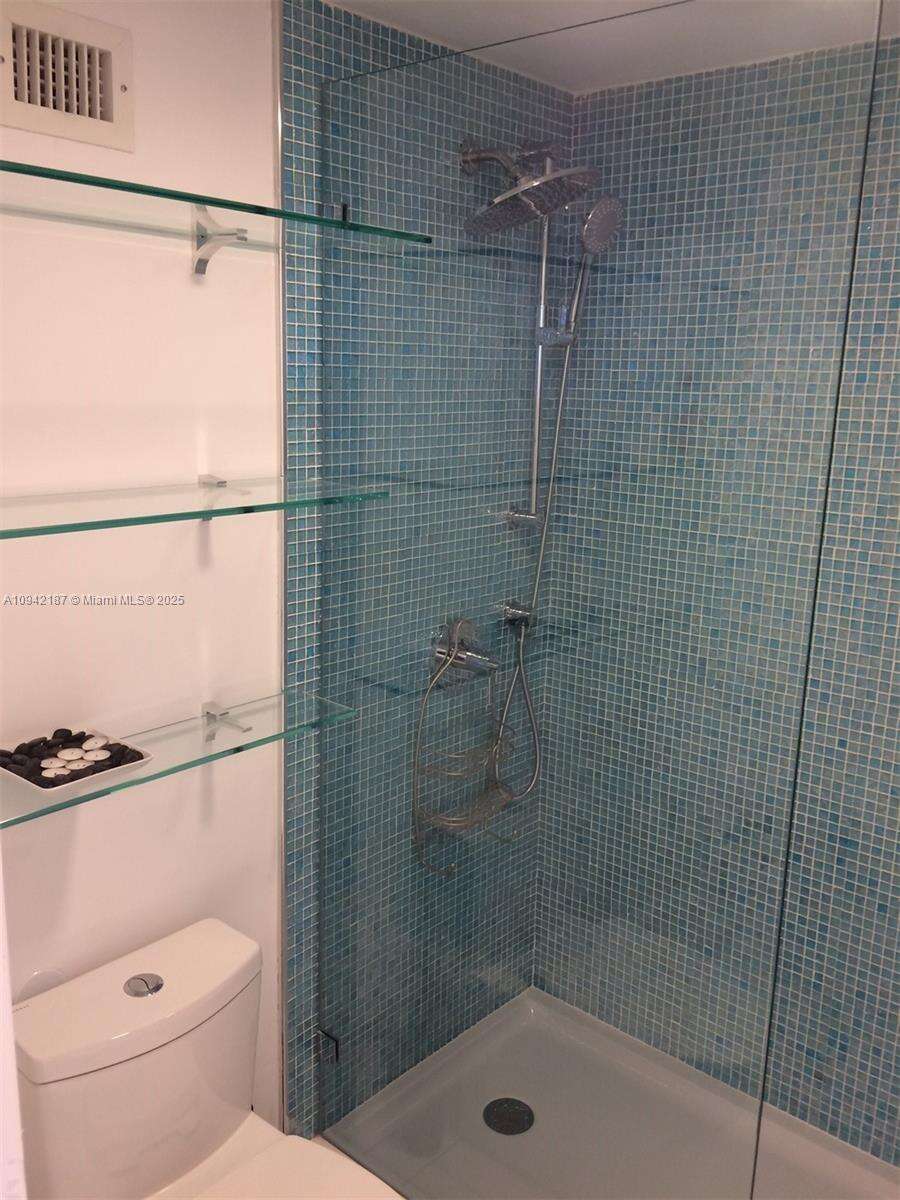 Decoplage Unit #1637 | Picture 22