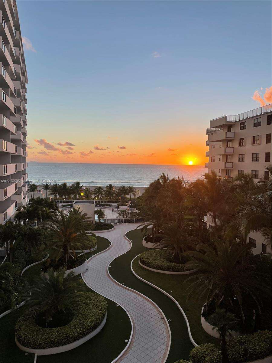 Decoplage South Beach For Rent | Unit #719