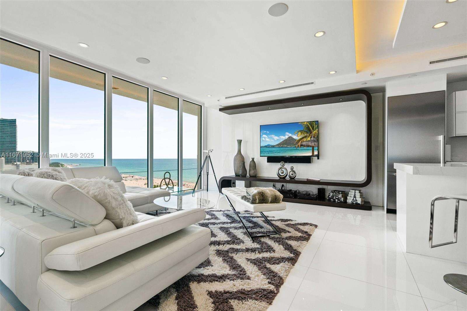 Decoplage South Beach For Rent | Unit #PH6