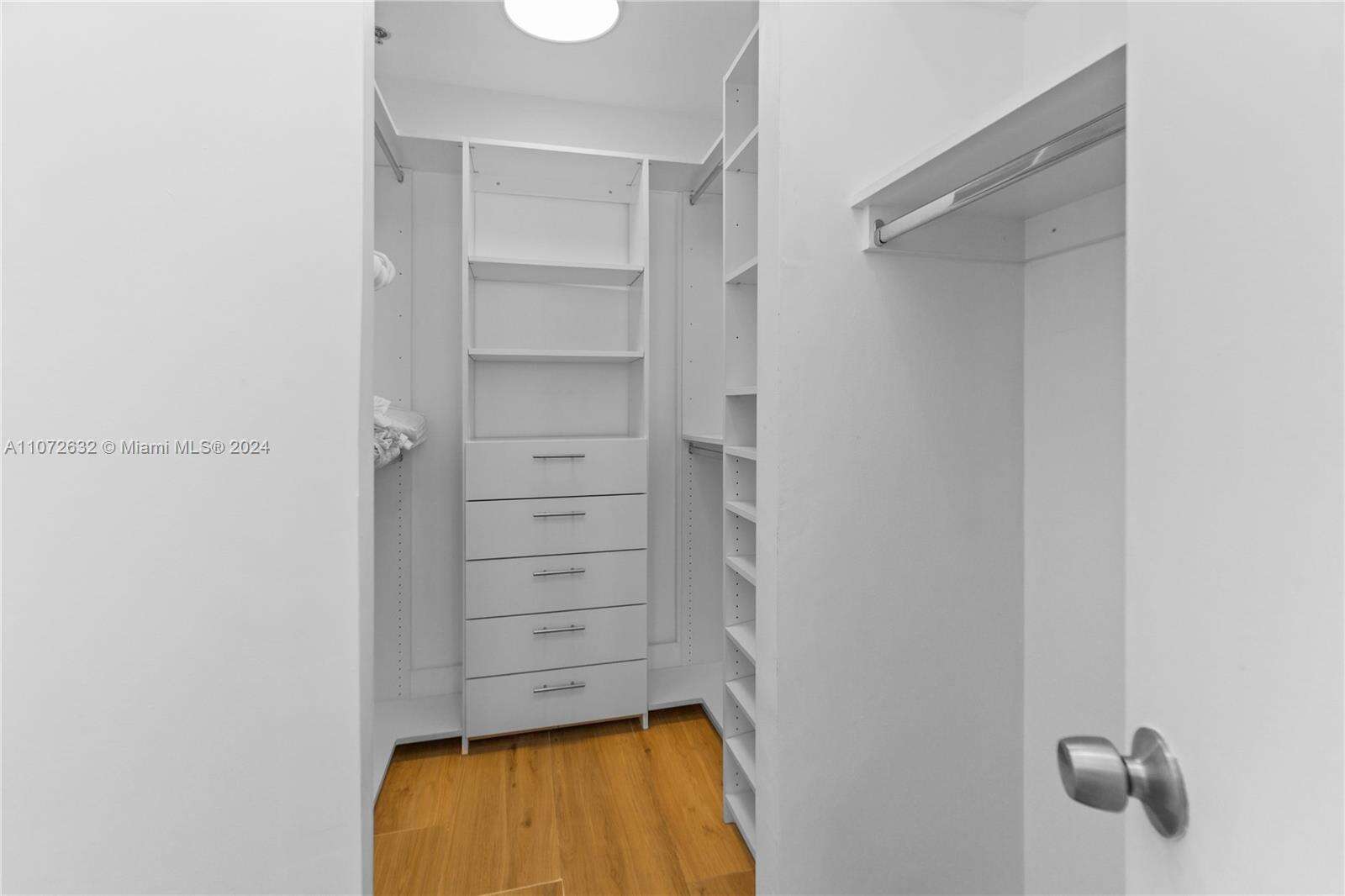 Decoplage Unit #1627 | Picture 9