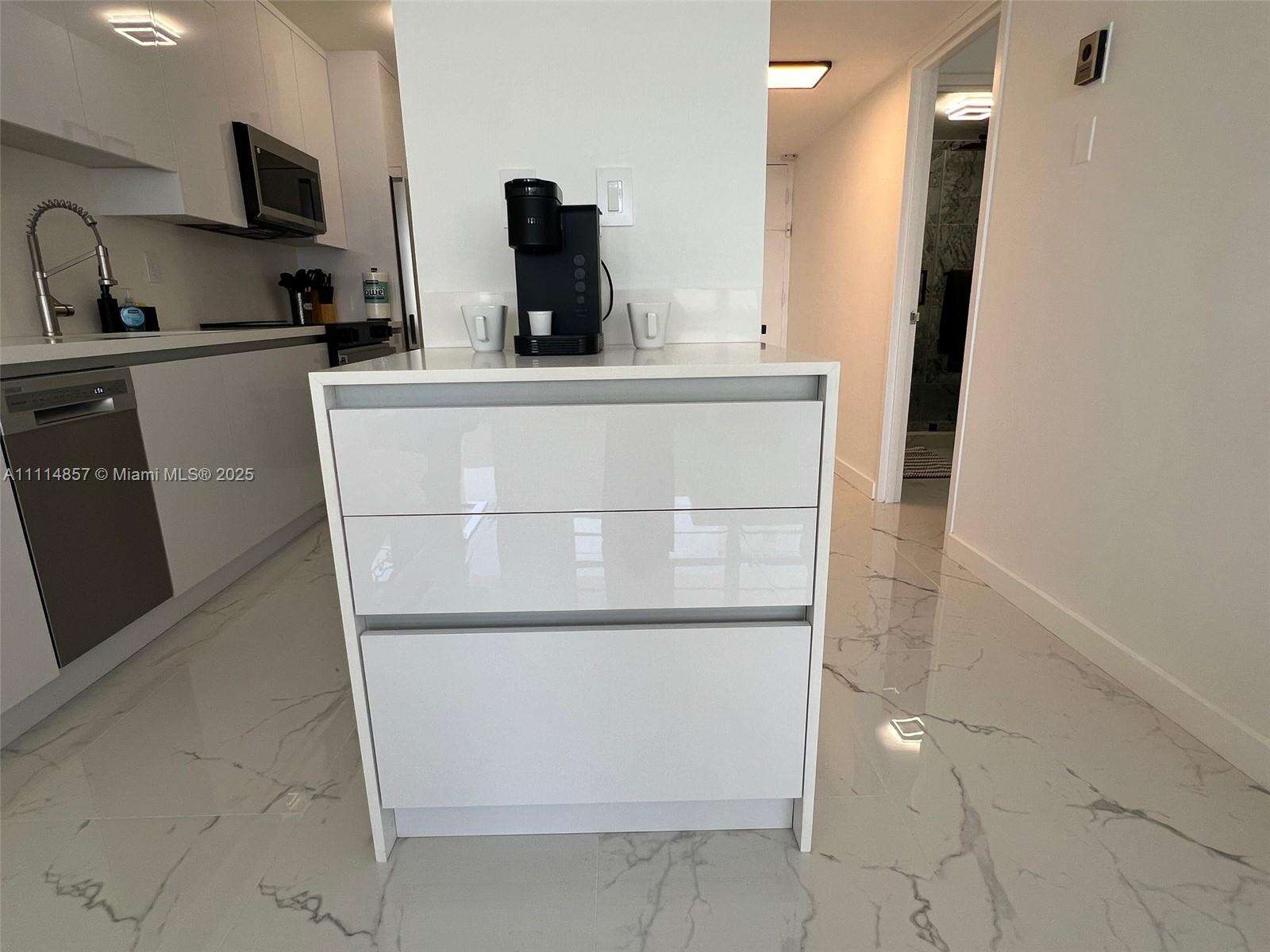 Decoplage Unit #1207 | Picture 9
