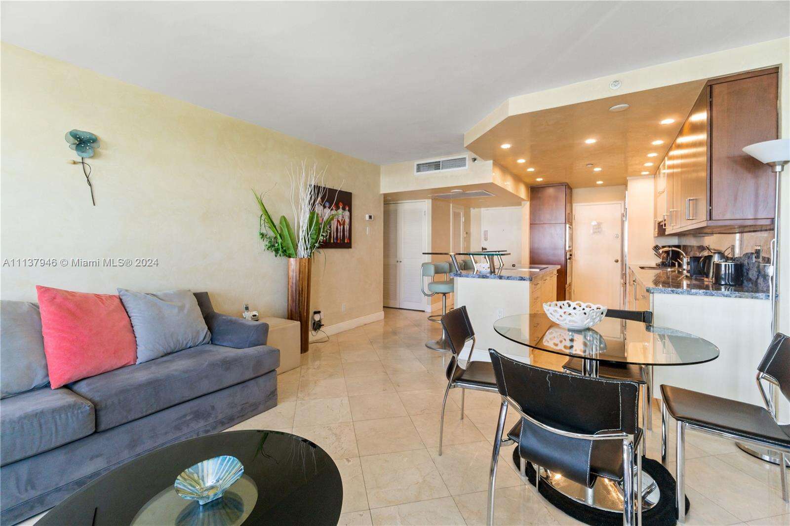 Decoplage Unit #1533 | Picture 2