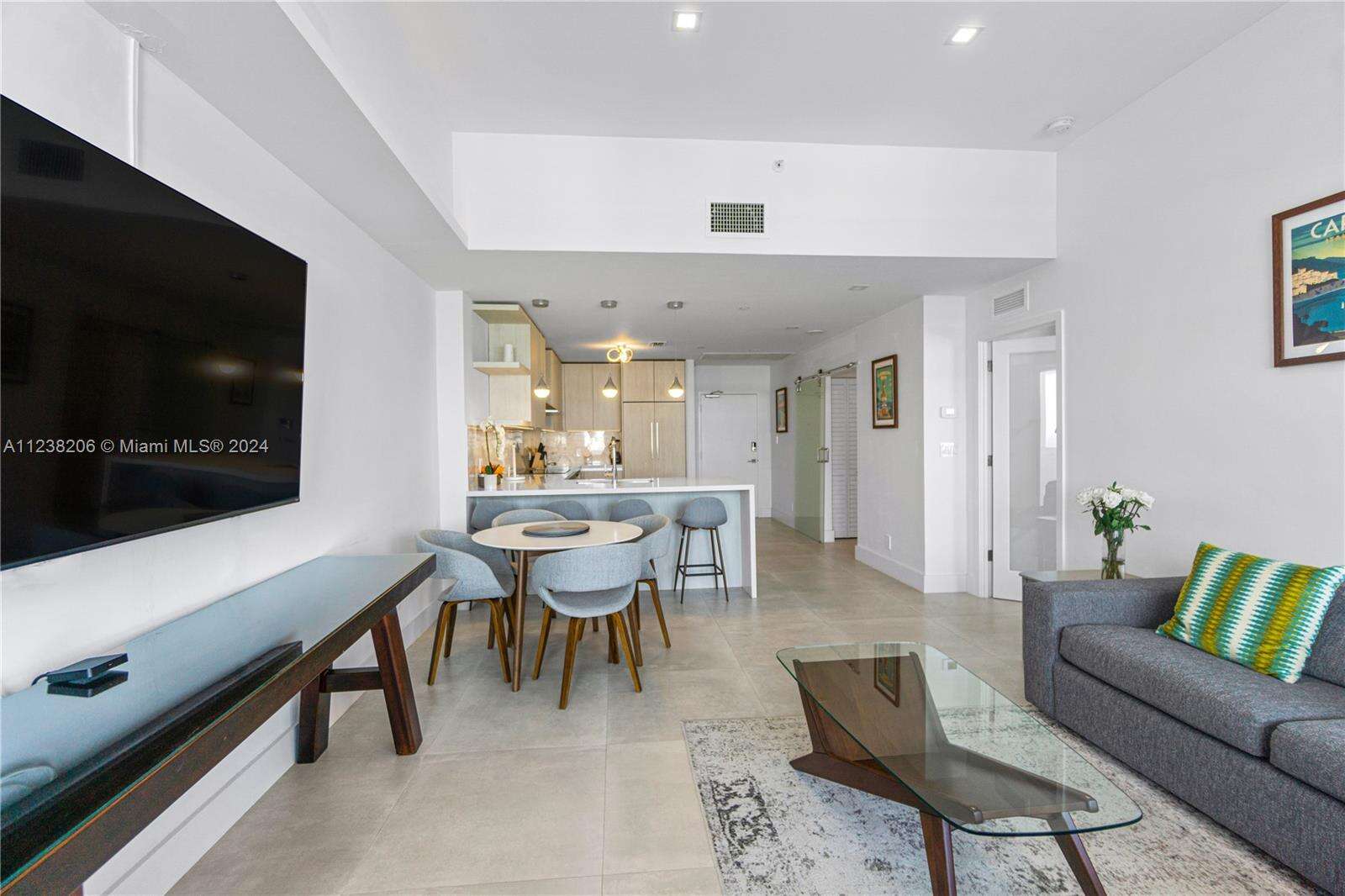 Decoplage Unit #1608 | Picture 3