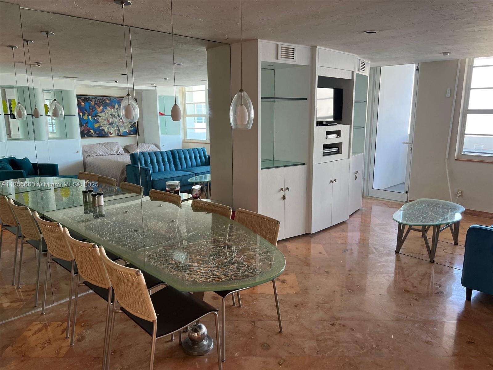 Decoplage Unit #1228 | Picture 14