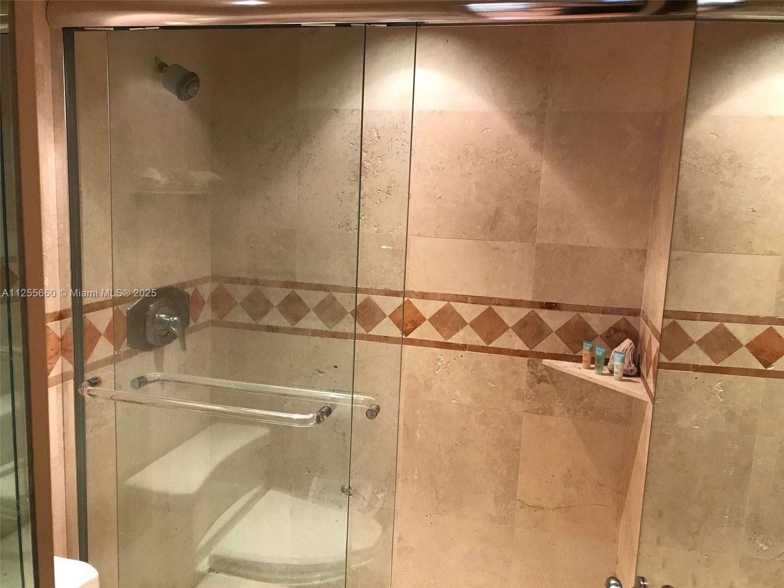 Decoplage Unit #1228 | Picture 26