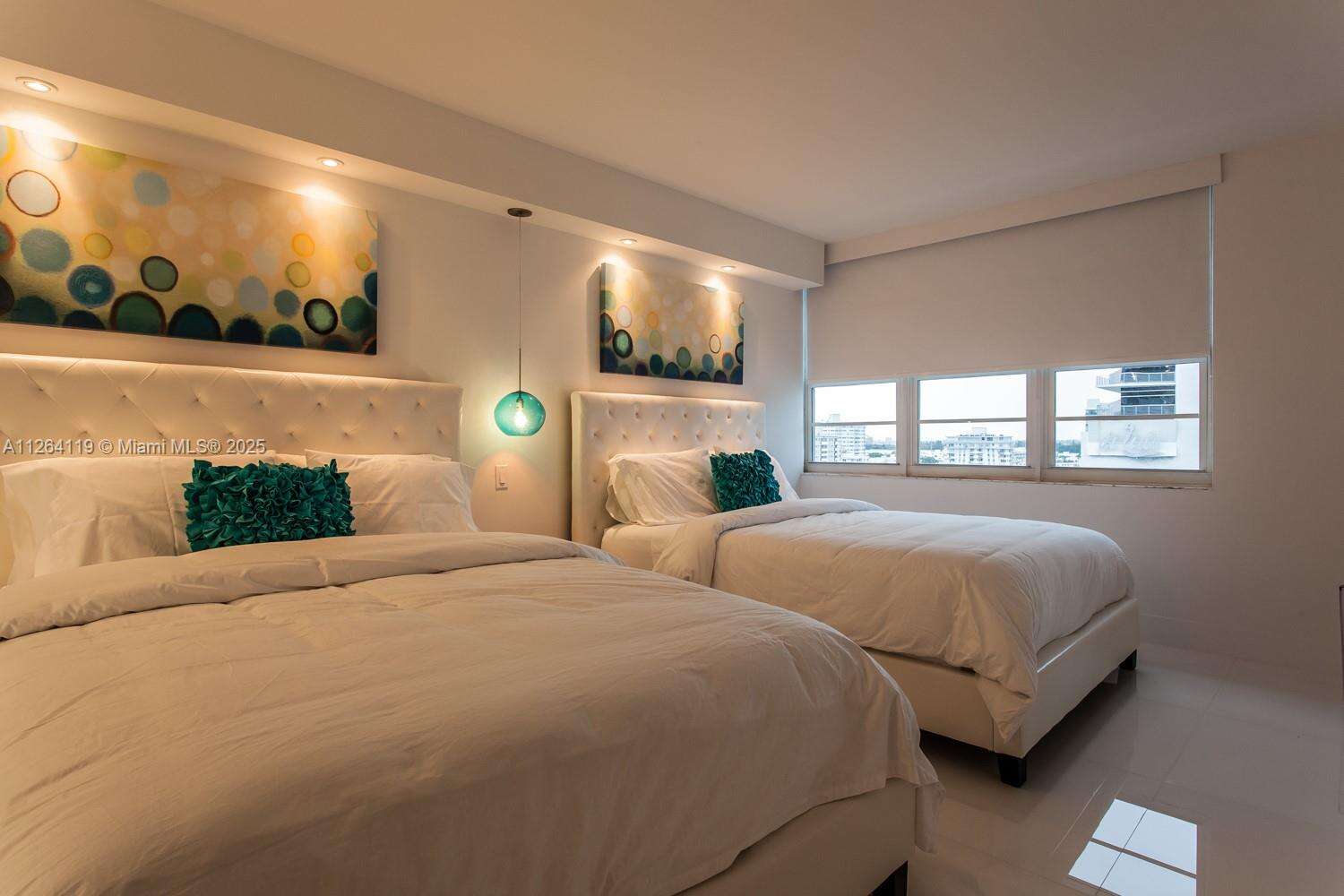 Decoplage Unit #943 | Picture 17