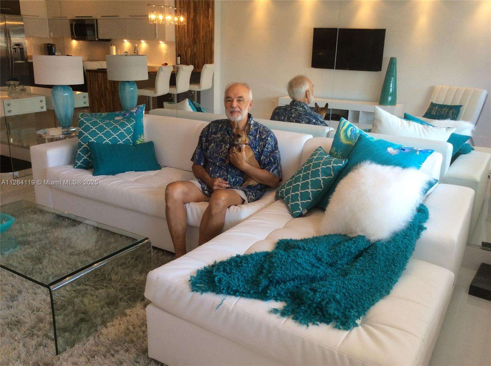 Decoplage Unit #943 | Picture 21