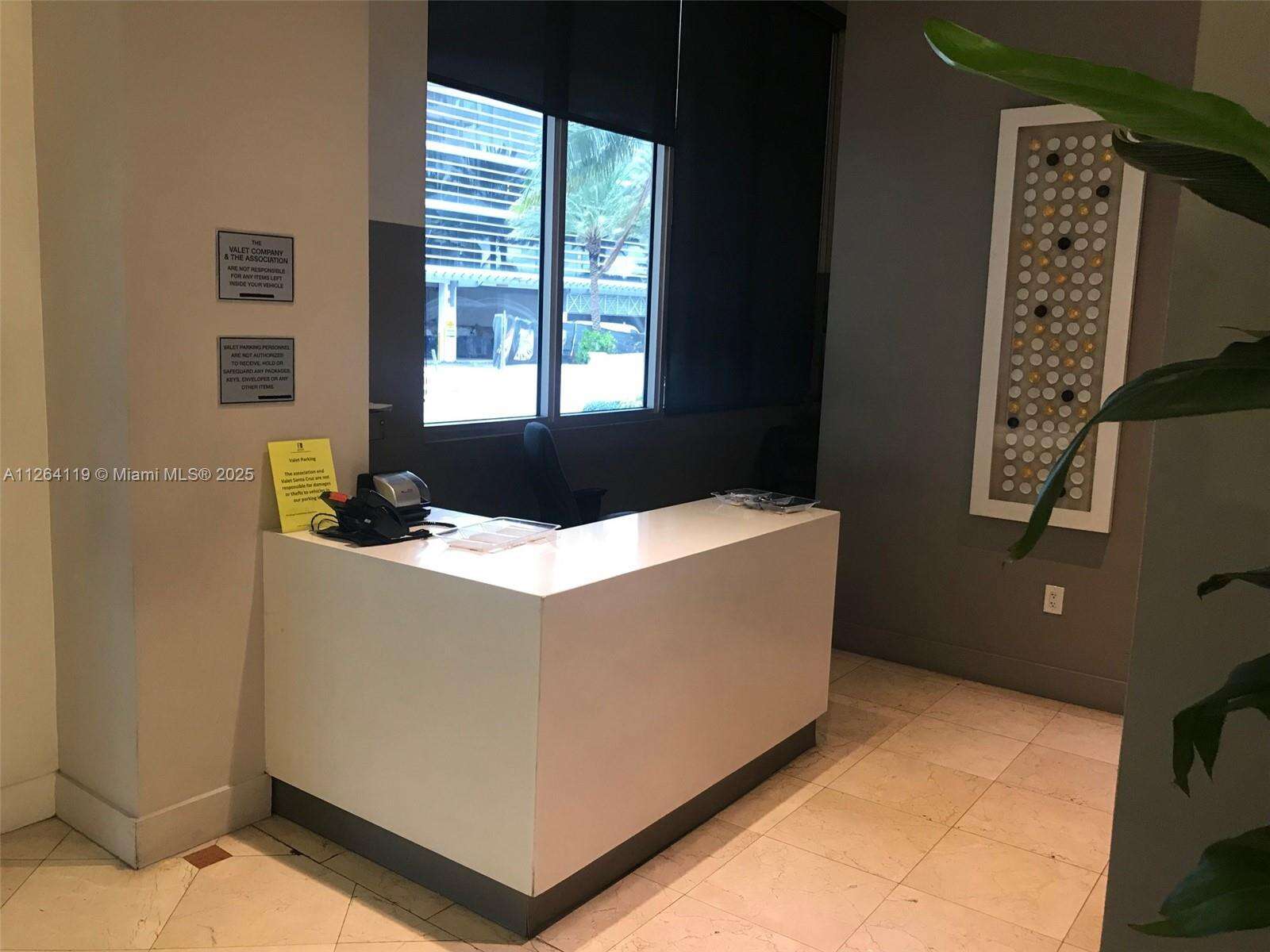 Decoplage Unit #943 | Picture 41