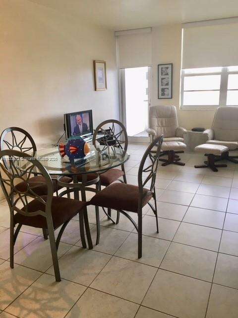 Decoplage Unit #609 | Picture 3