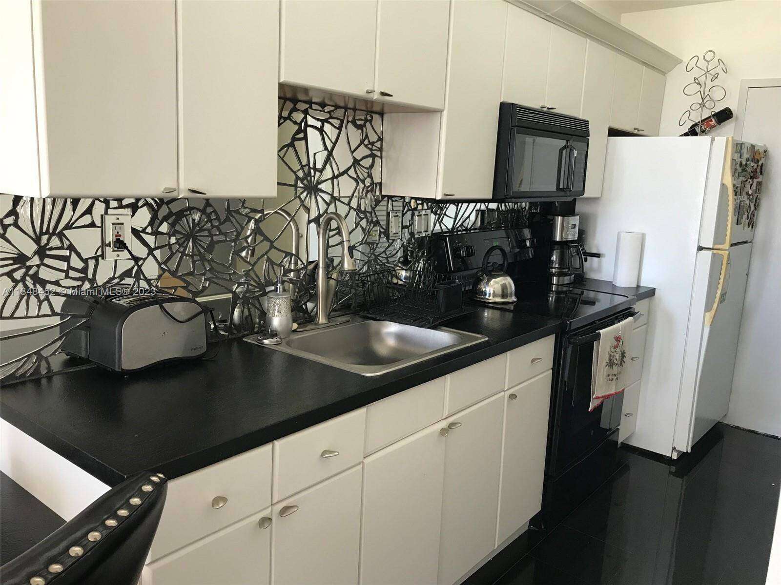 Decoplage Unit #1007 | Picture 12