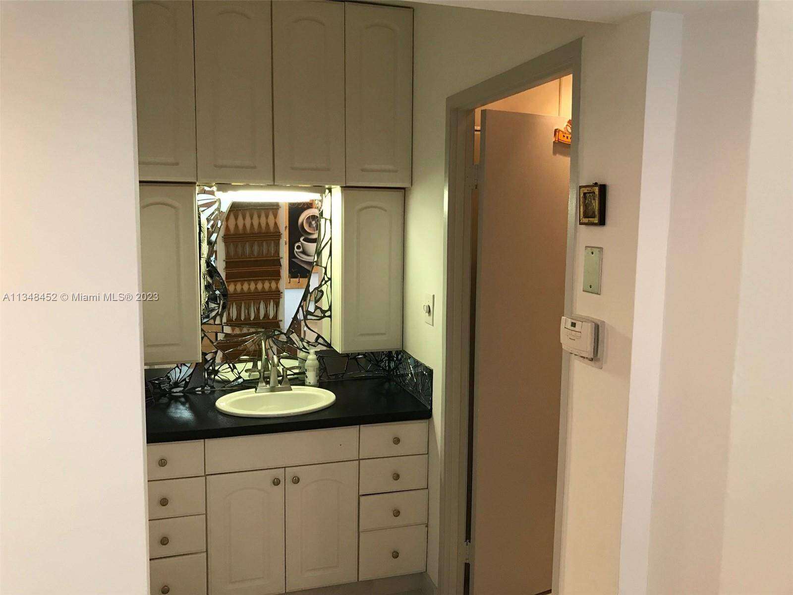 Decoplage Unit #1007 | Picture 20