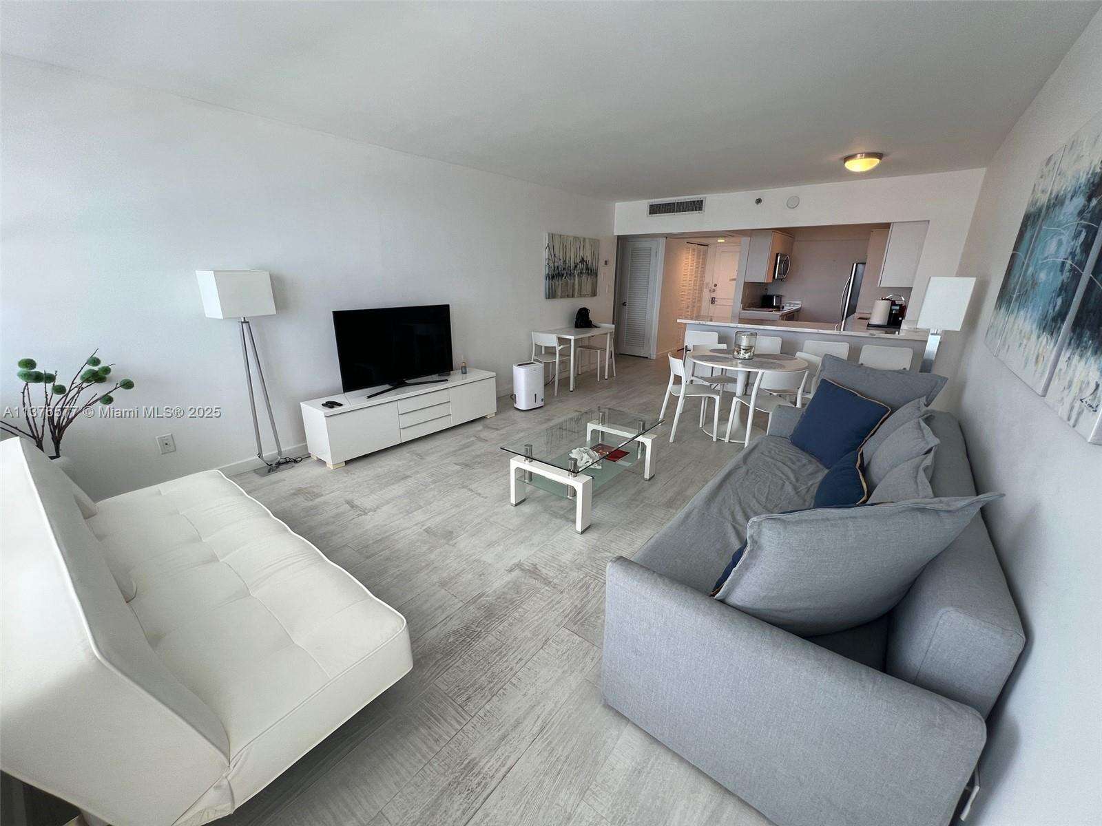 Decoplage Unit #1244 | Picture 13