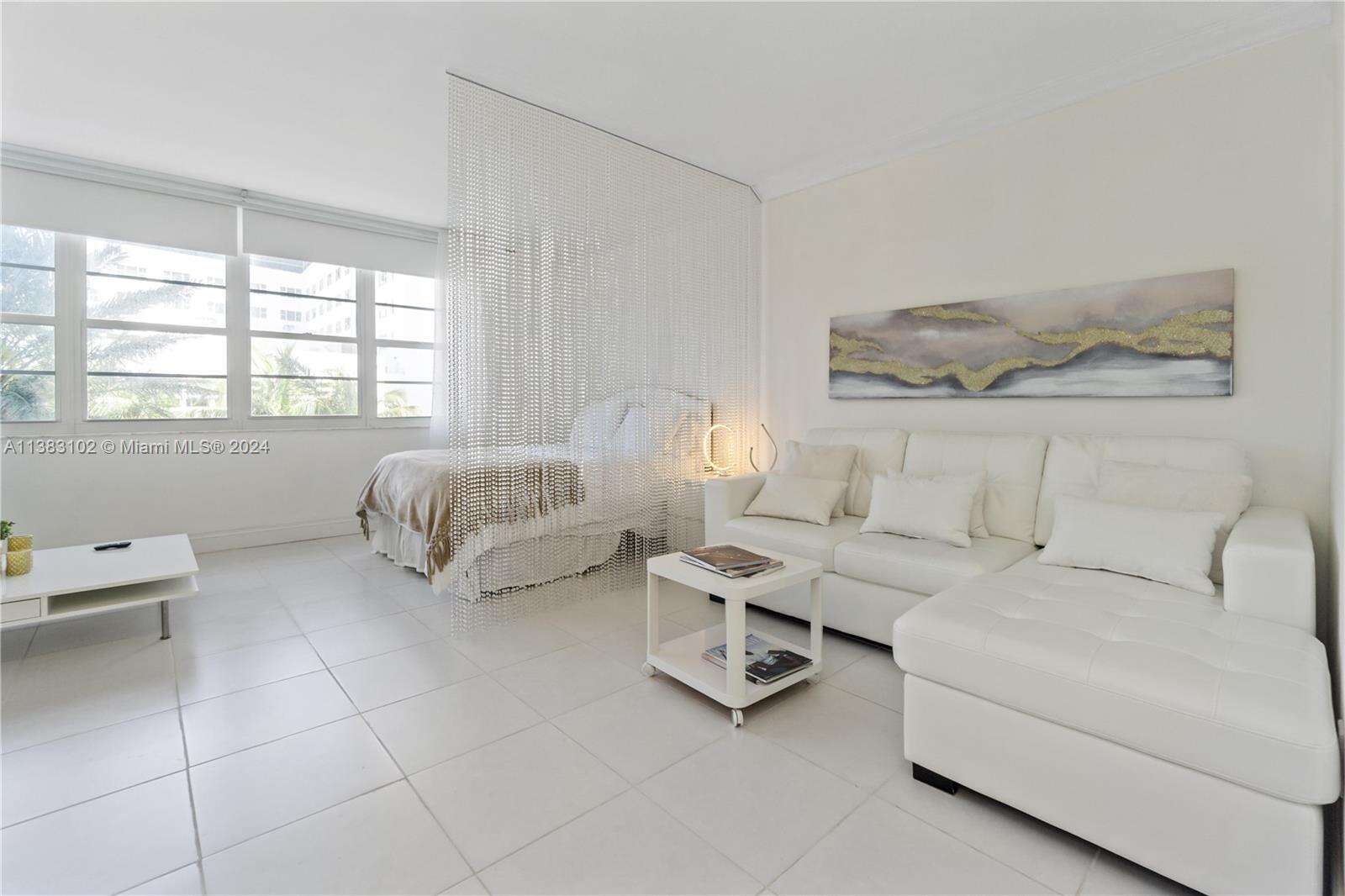 Decoplage Unit #306 | Picture 2