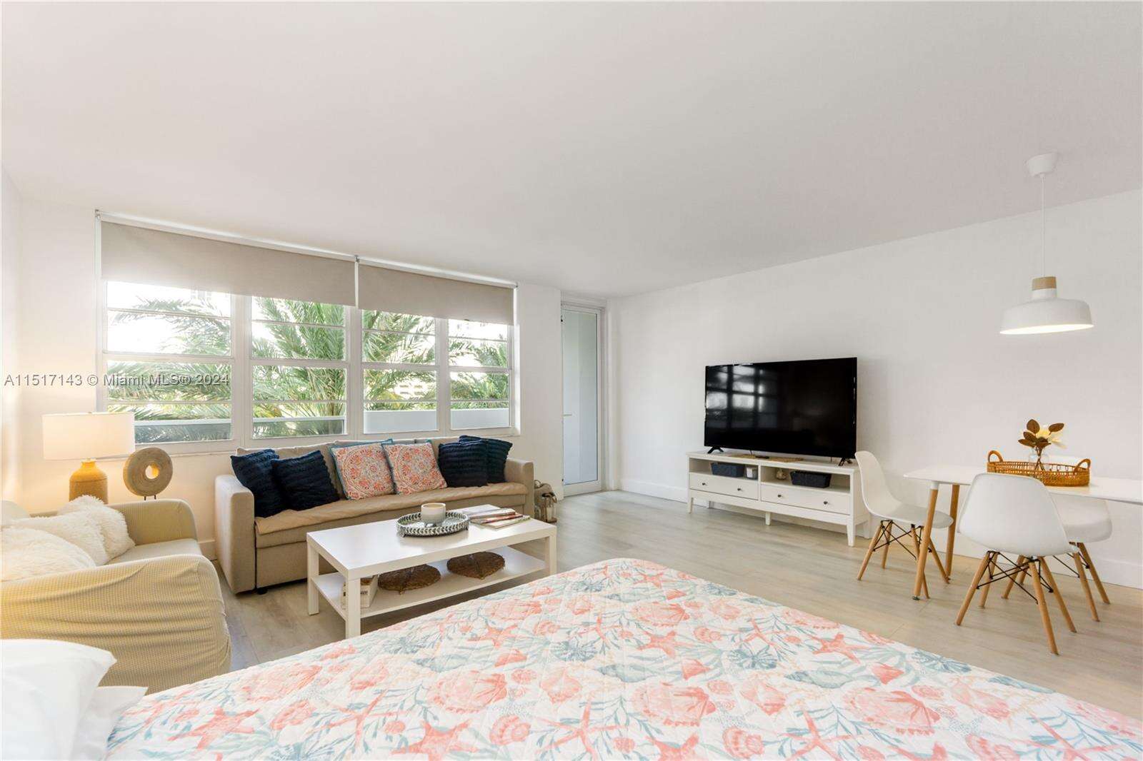 Decoplage Unit #312 | Picture 2