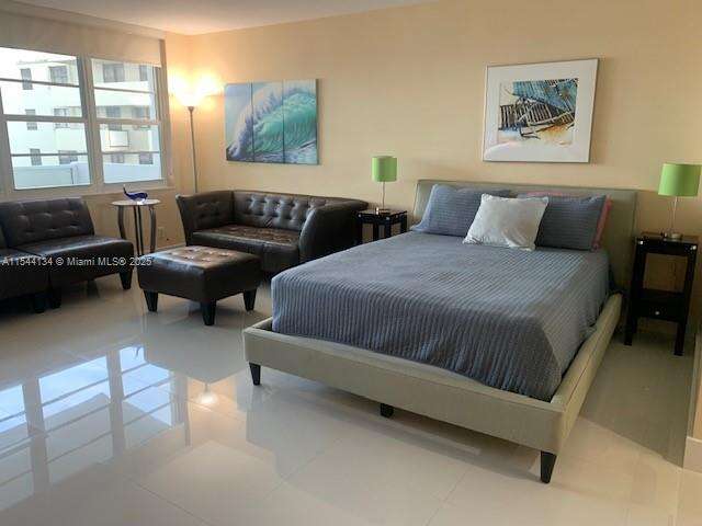 Decoplage South Beach For Rent | Unit #819