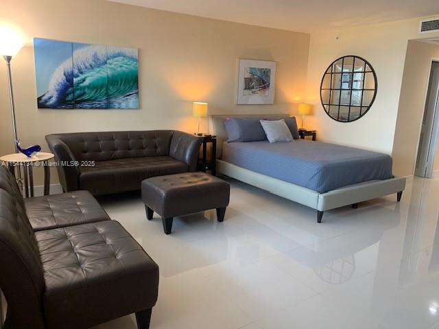 Decoplage Unit #819 | Picture 3