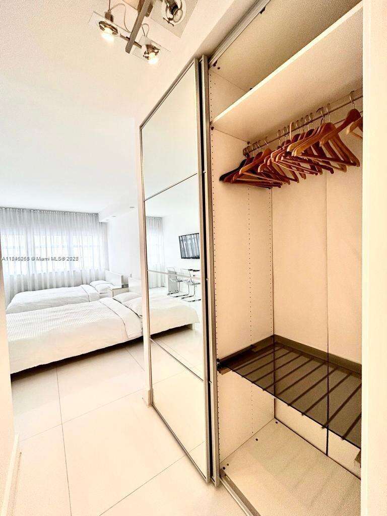 Decoplage Unit #322 | Picture 12