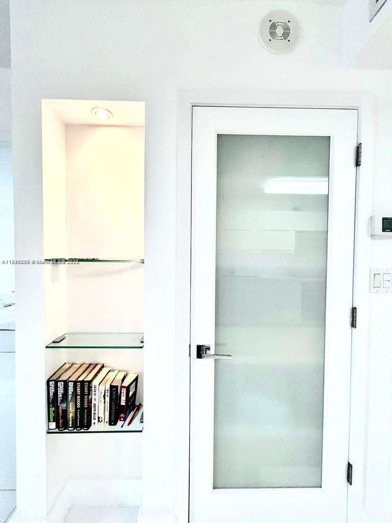 Decoplage Unit #322 | Picture 20