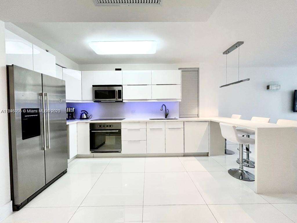 Decoplage Unit #322 | Picture 5