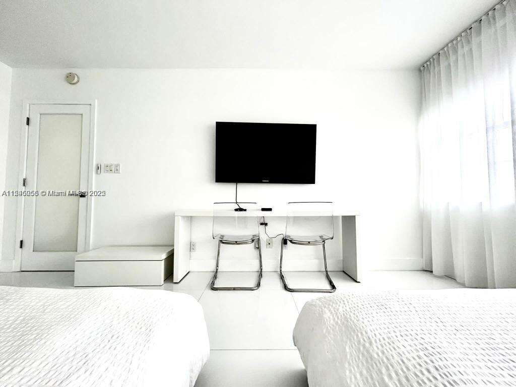 Decoplage Unit #322 | Picture 7