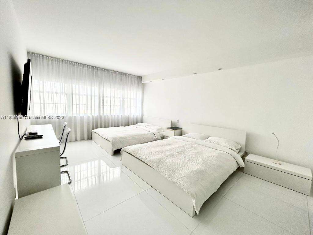 Decoplage Unit #322 | Picture 8