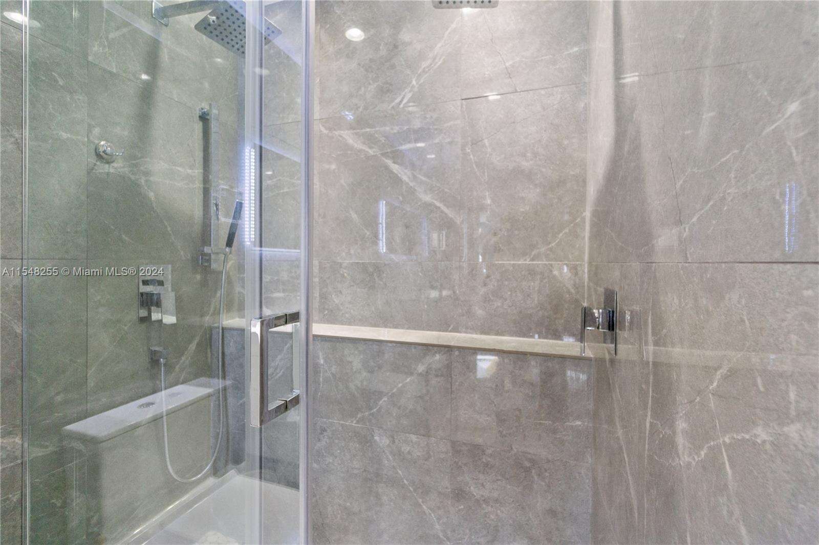 Decoplage Unit #1602 | Picture 18