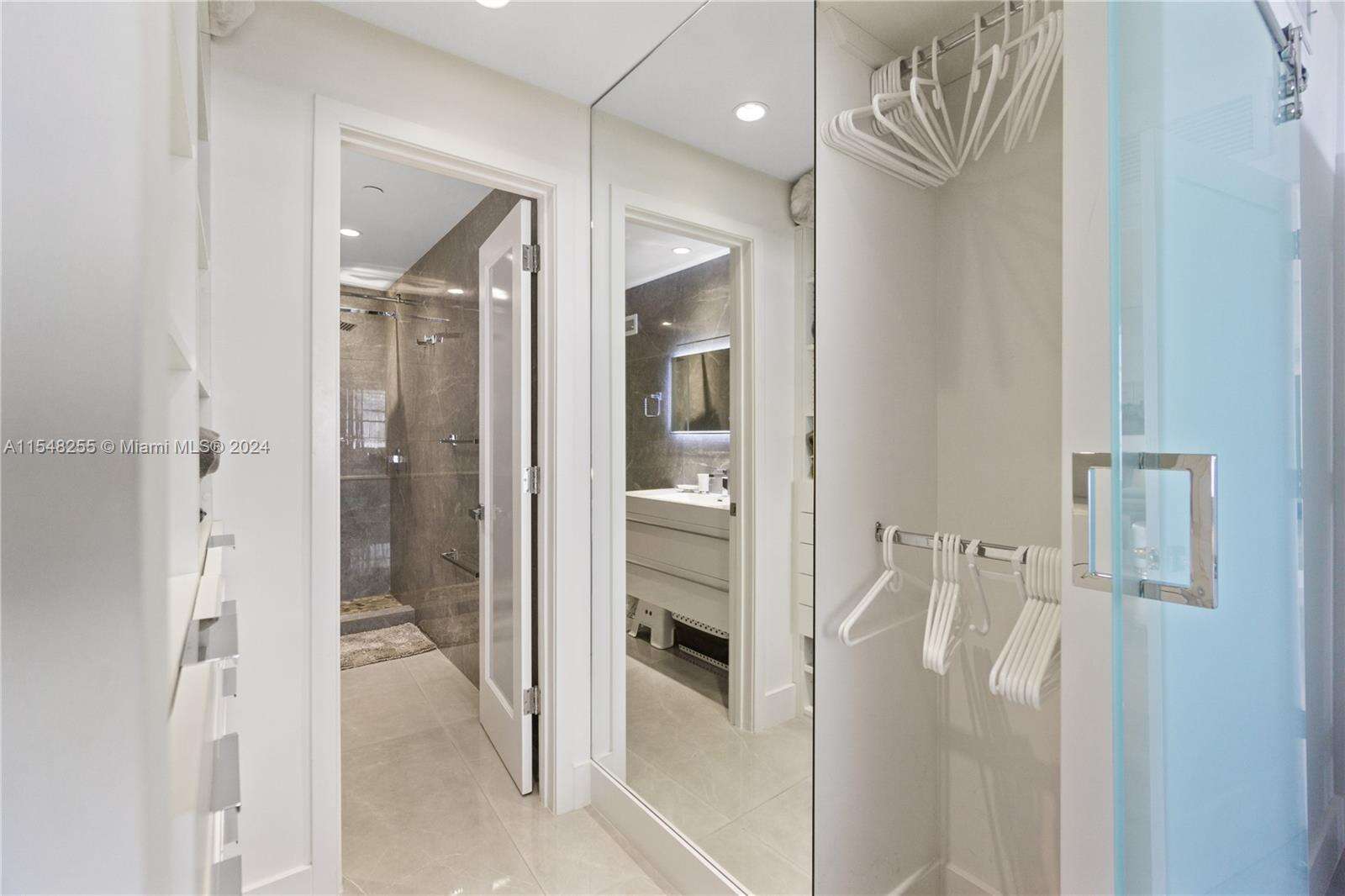 Decoplage Unit #1602 | Picture 21