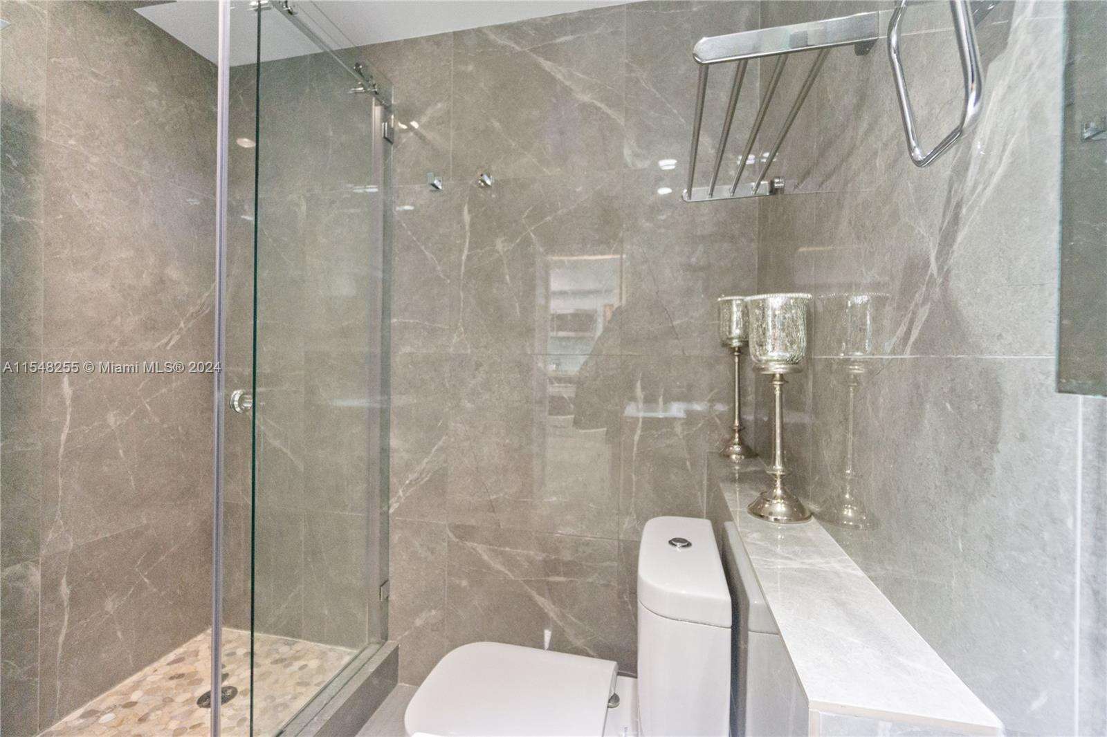 Decoplage Unit #1602 | Picture 22