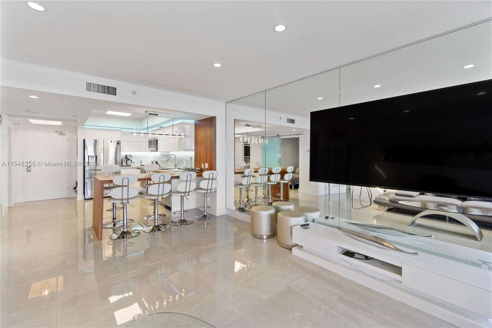 Decoplage Unit #1602 | Picture 4