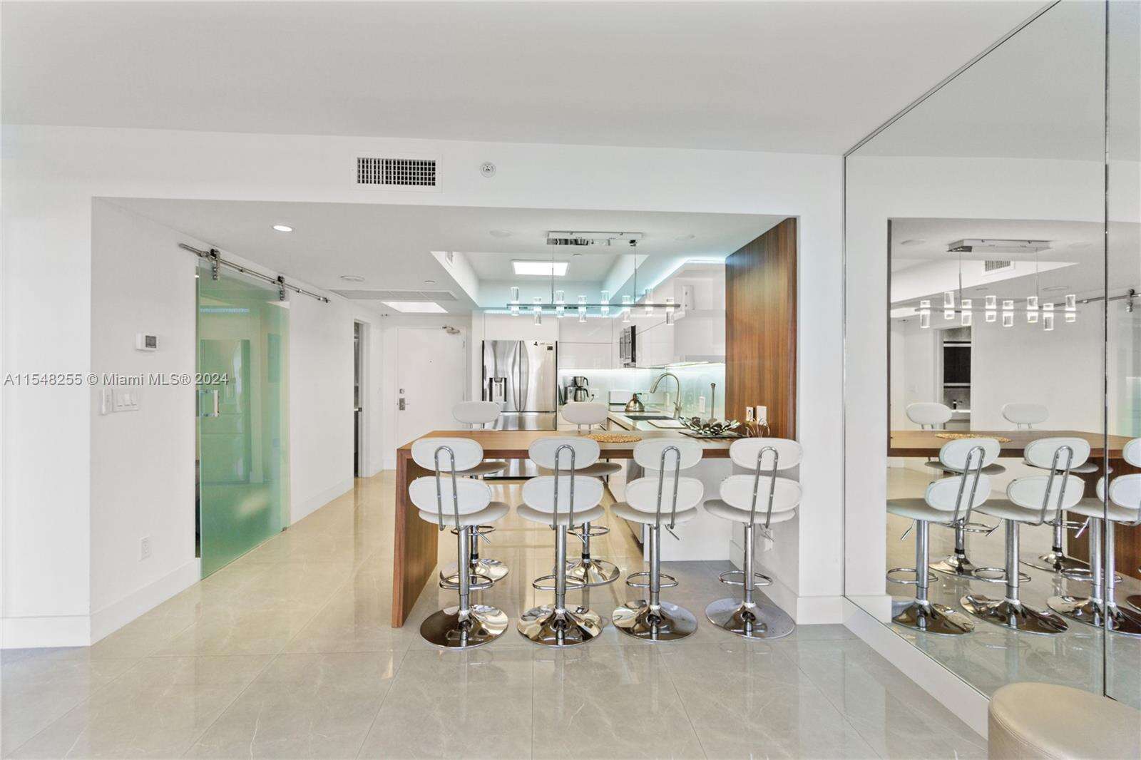 Decoplage Unit #1602 | Picture 5