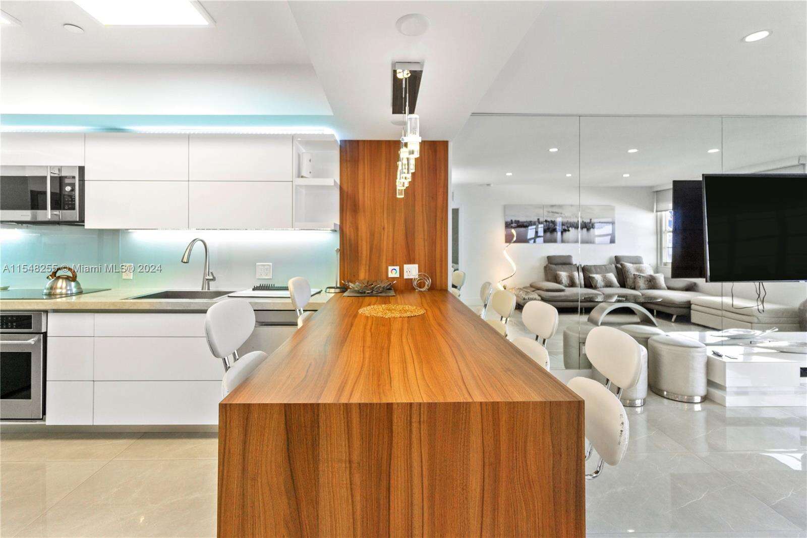 Decoplage Unit #1602 | Picture 6