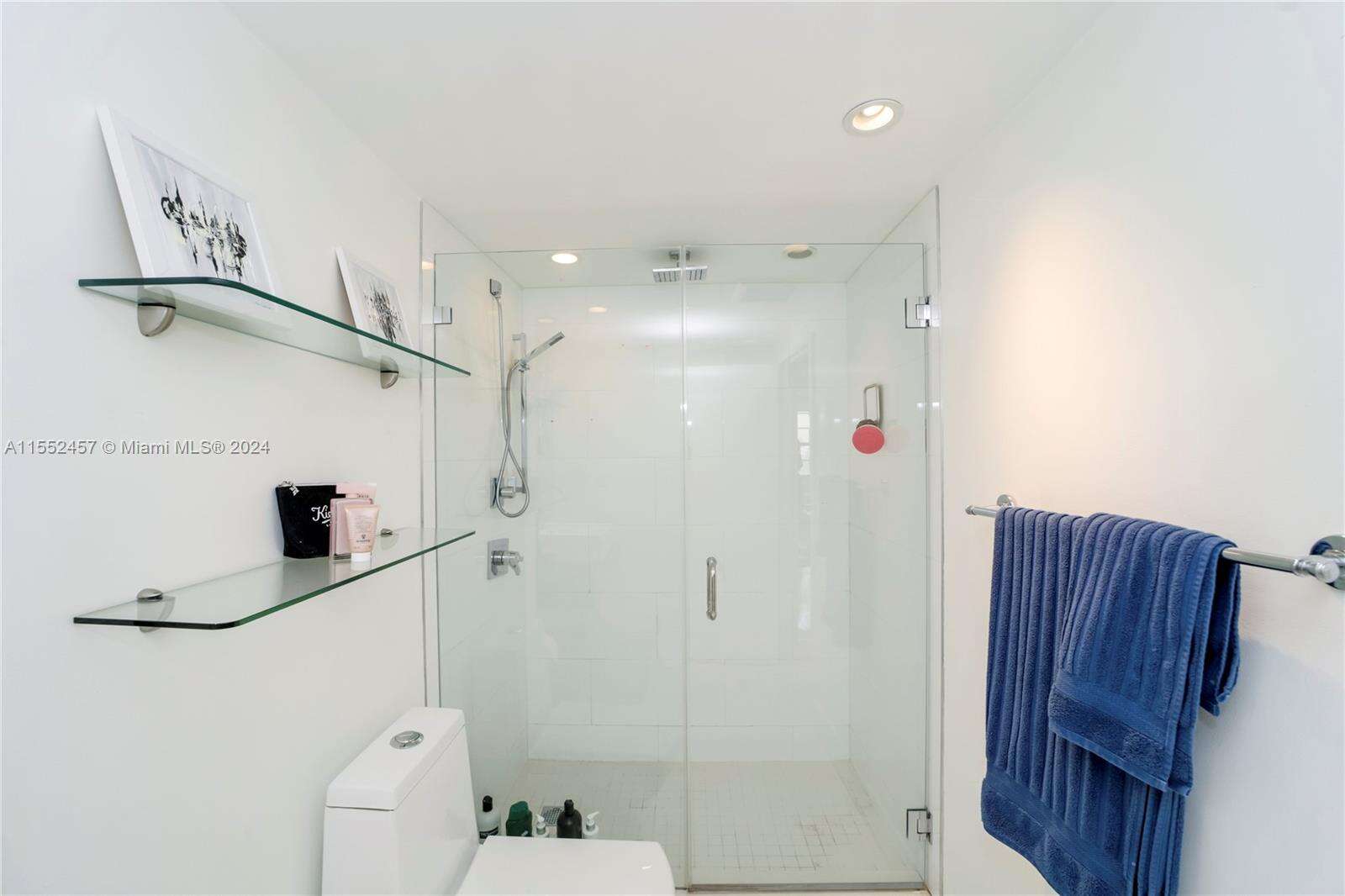 Decoplage Unit #605 | Picture 10