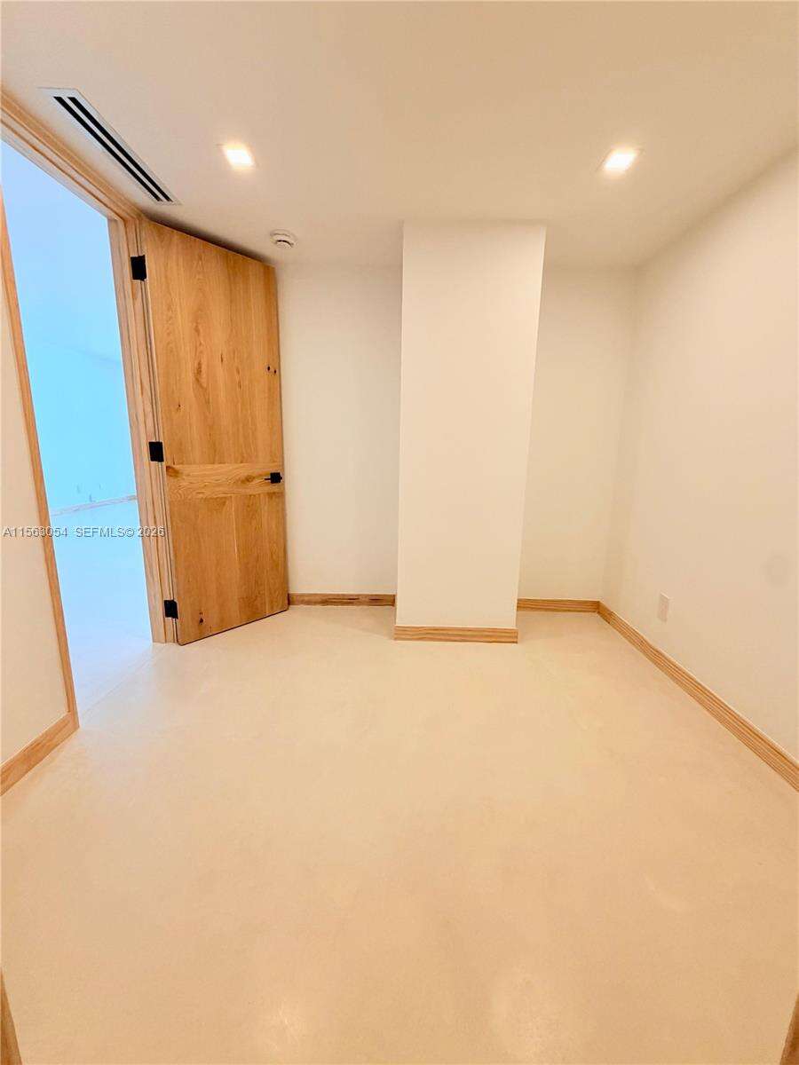 Decoplage Unit #1241 | Picture 11