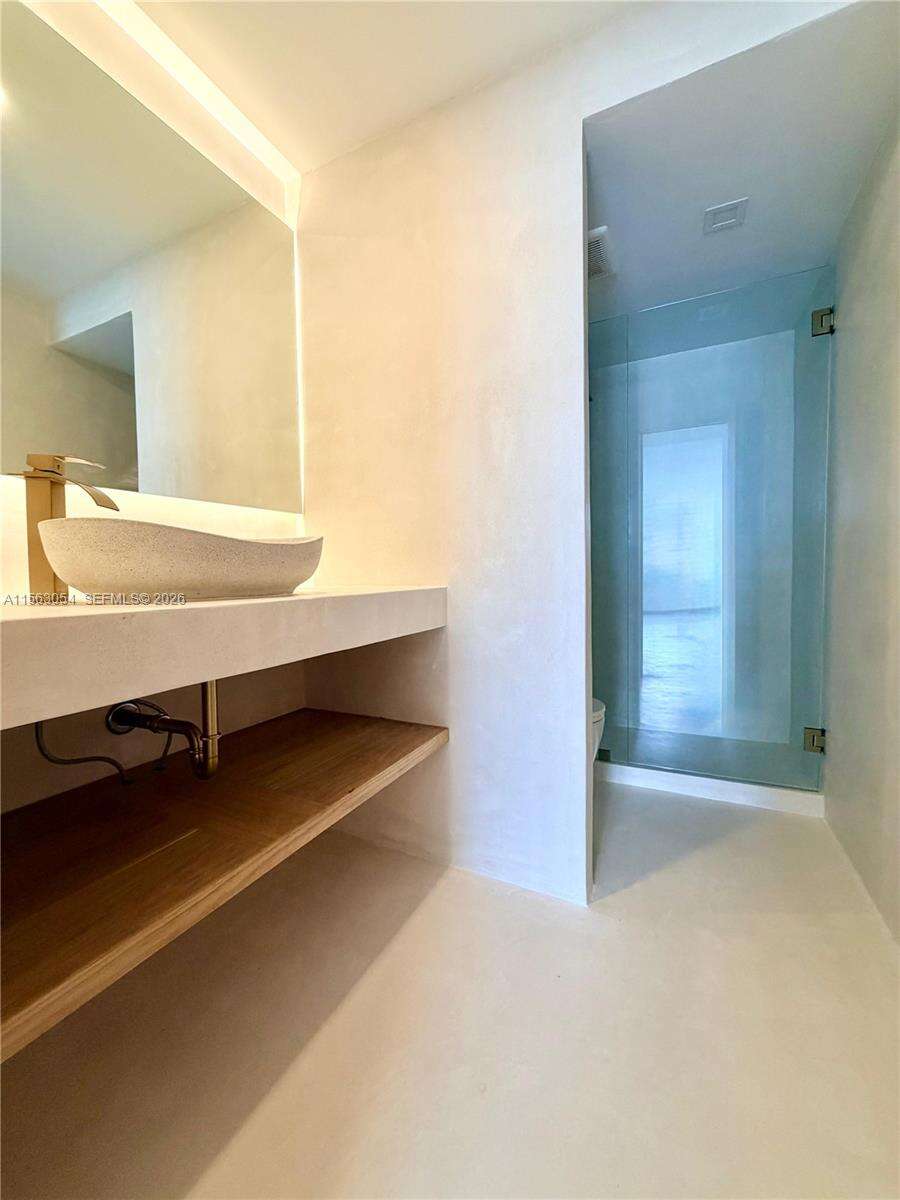 Decoplage Unit #1241 | Picture 17