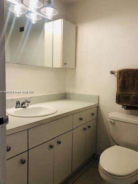 Decoplage Unit #1241 | Picture 8