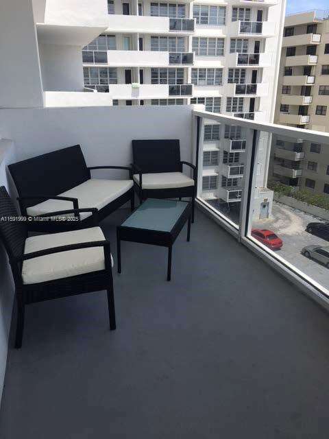 Decoplage Unit #711 | Picture 27