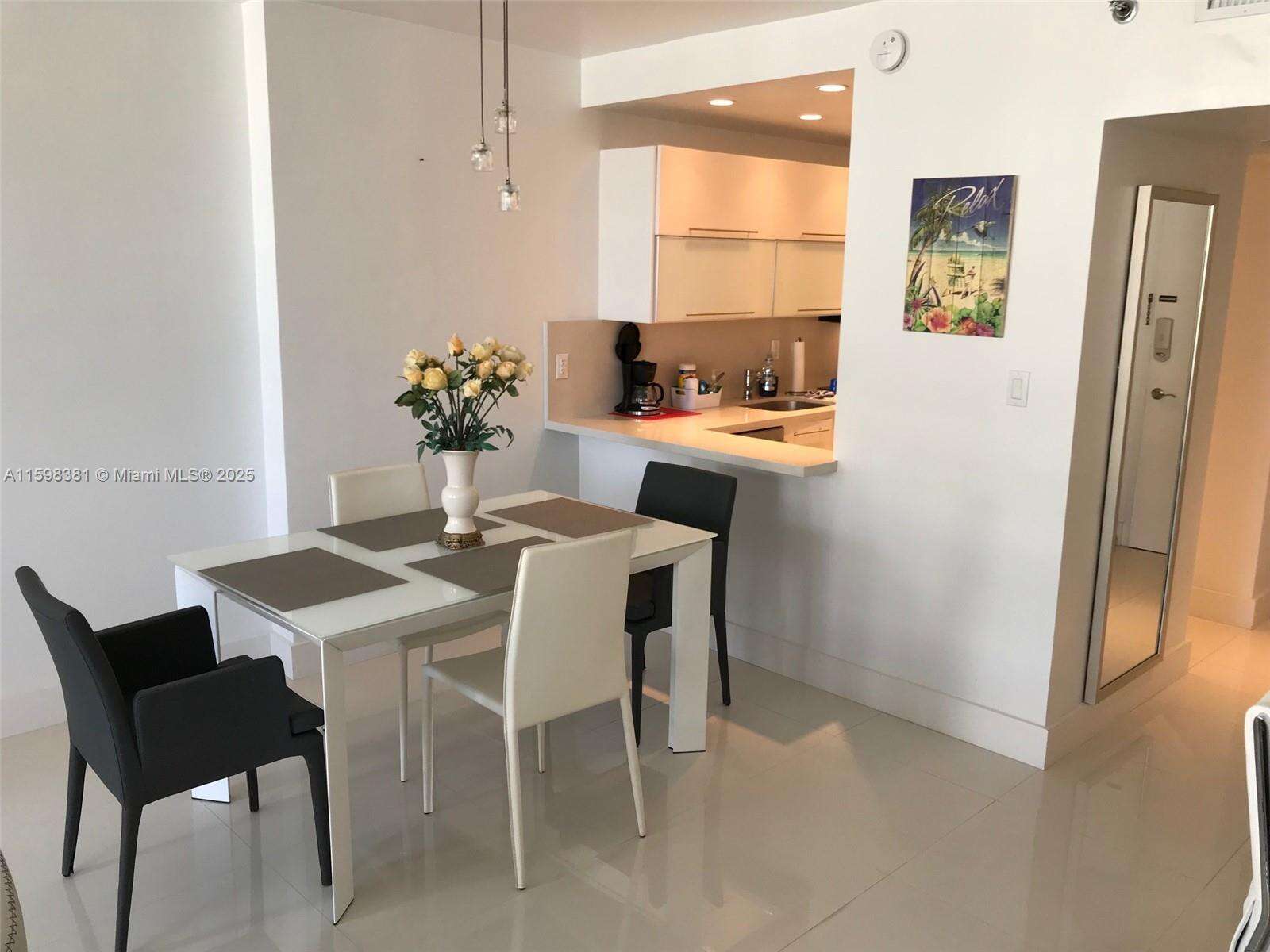 Decoplage Unit #808 | Picture 12