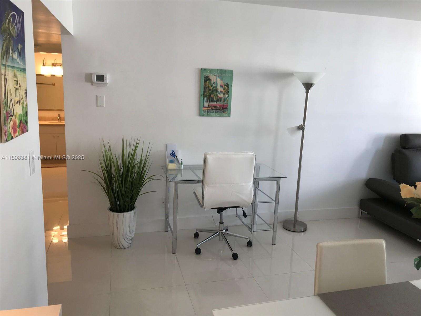 Decoplage Unit #808 | Picture 14